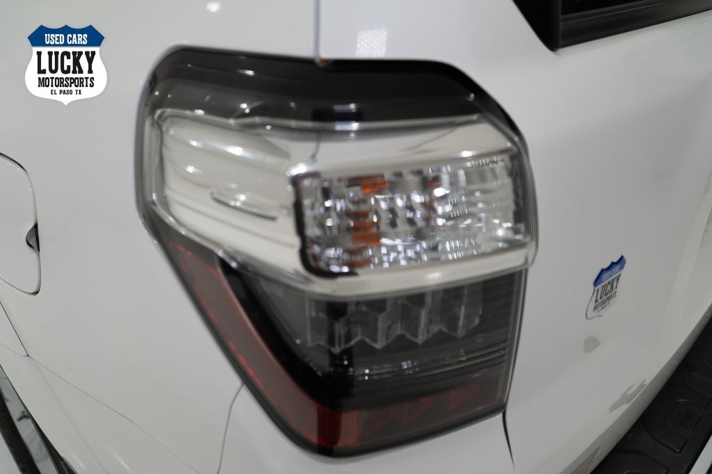 2018 Toyota 4Runner Image 35