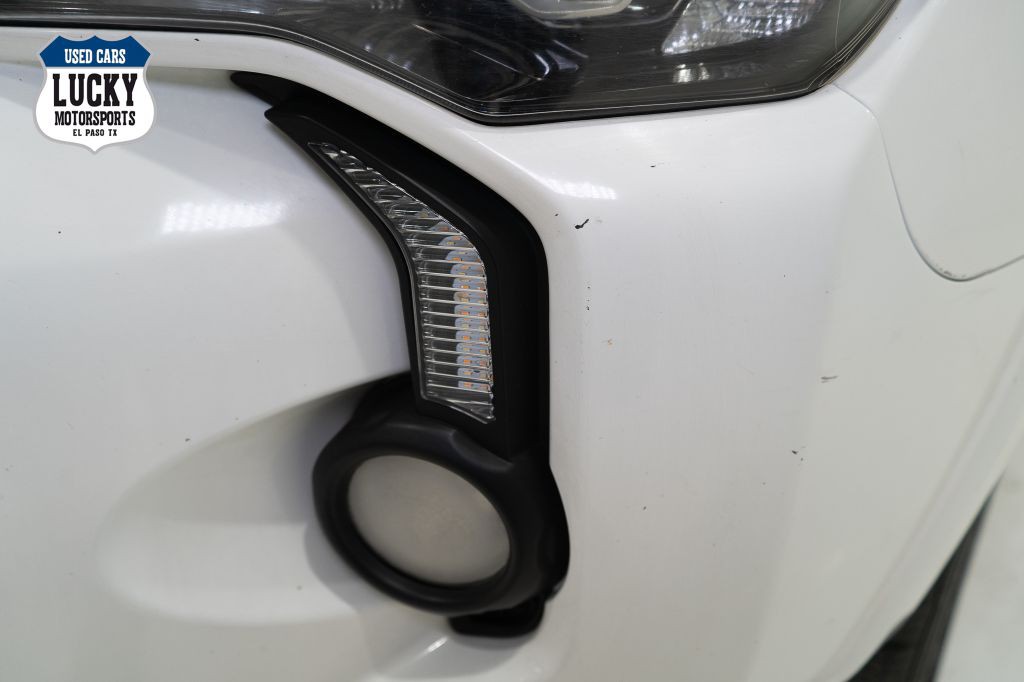 2018 Toyota 4Runner Image 40