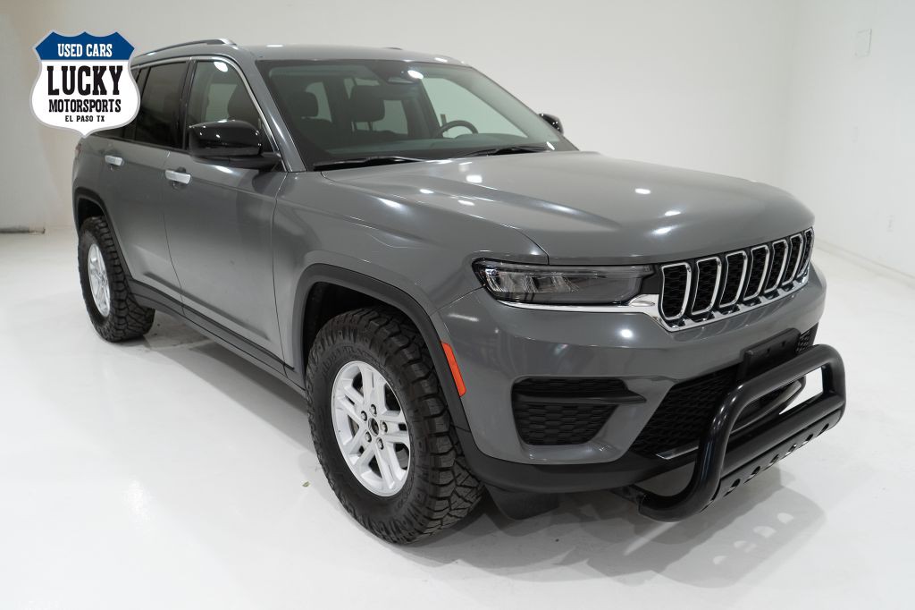 2023 Jeep Grand Cherokee Image 2