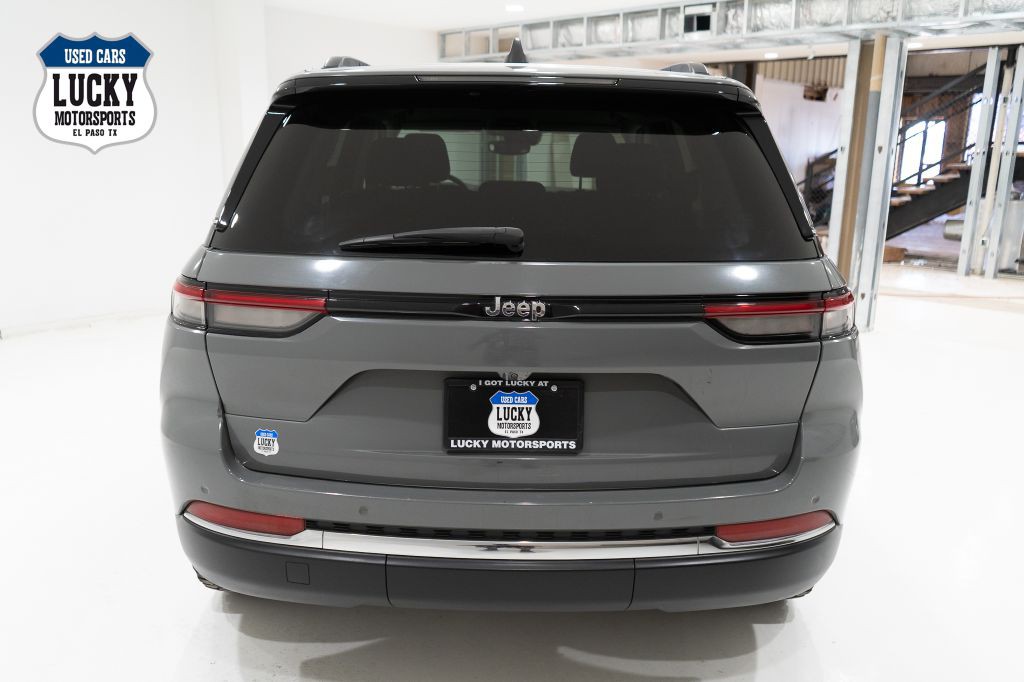 2023 Jeep Grand Cherokee Image 7