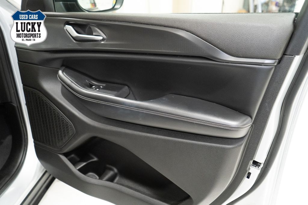 2023 Jeep Grand Cherokee Image 12