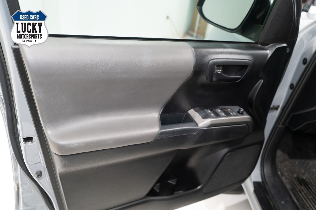 2021 Toyota Tacoma Image 33