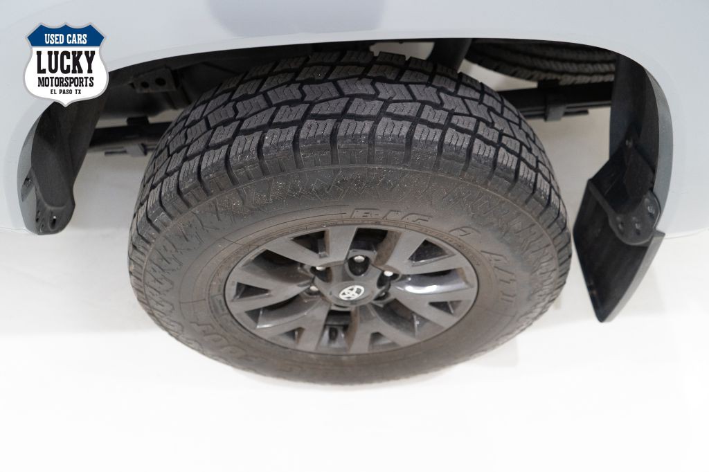 2021 Toyota Tacoma Image 35