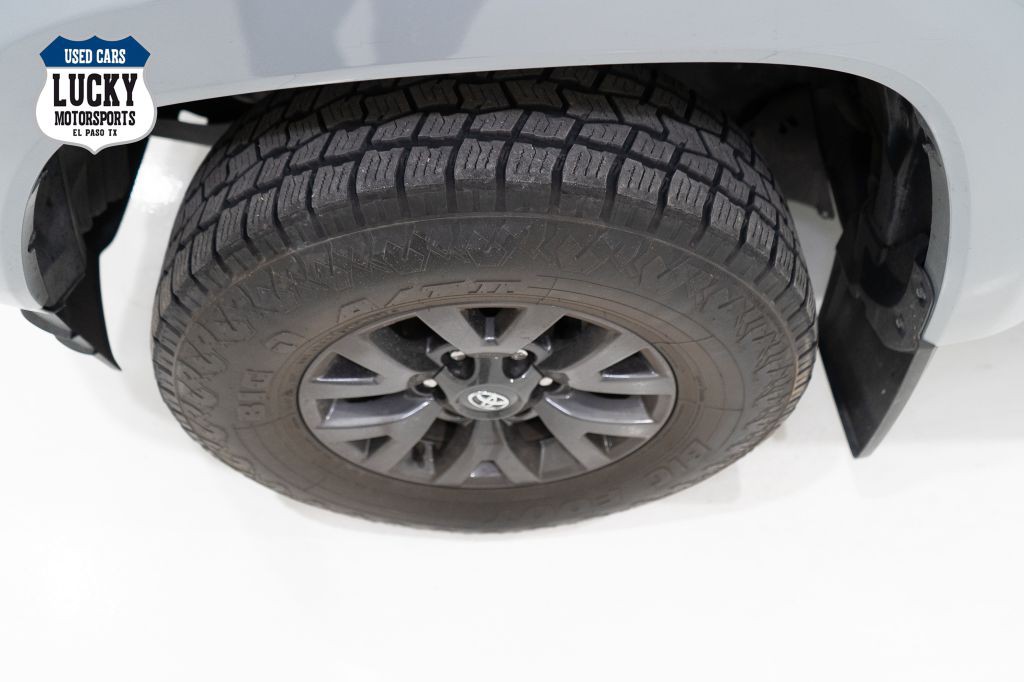 2021 Toyota Tacoma Image 36