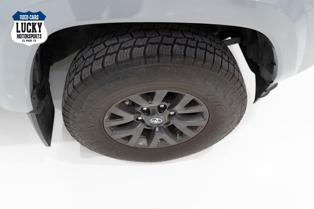 2021 Toyota Tacoma Image 41