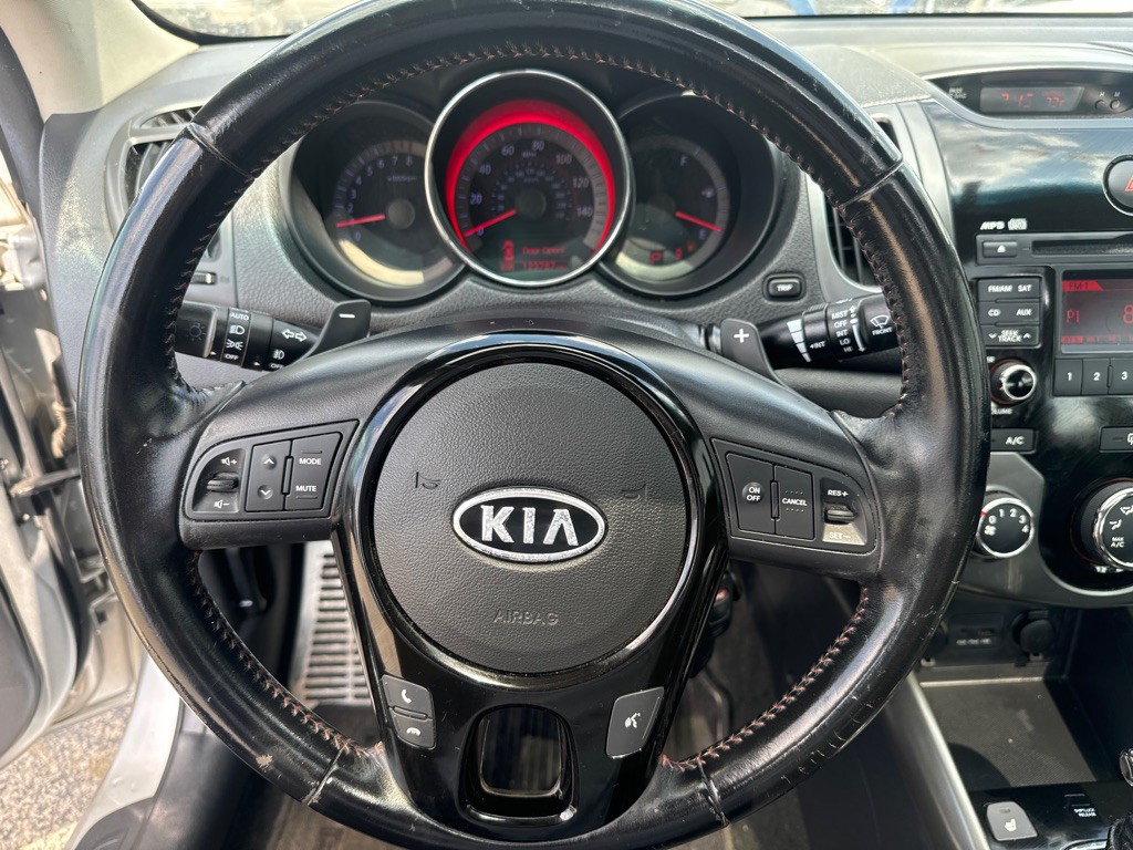 2013 Kia Forte Koup Image 11