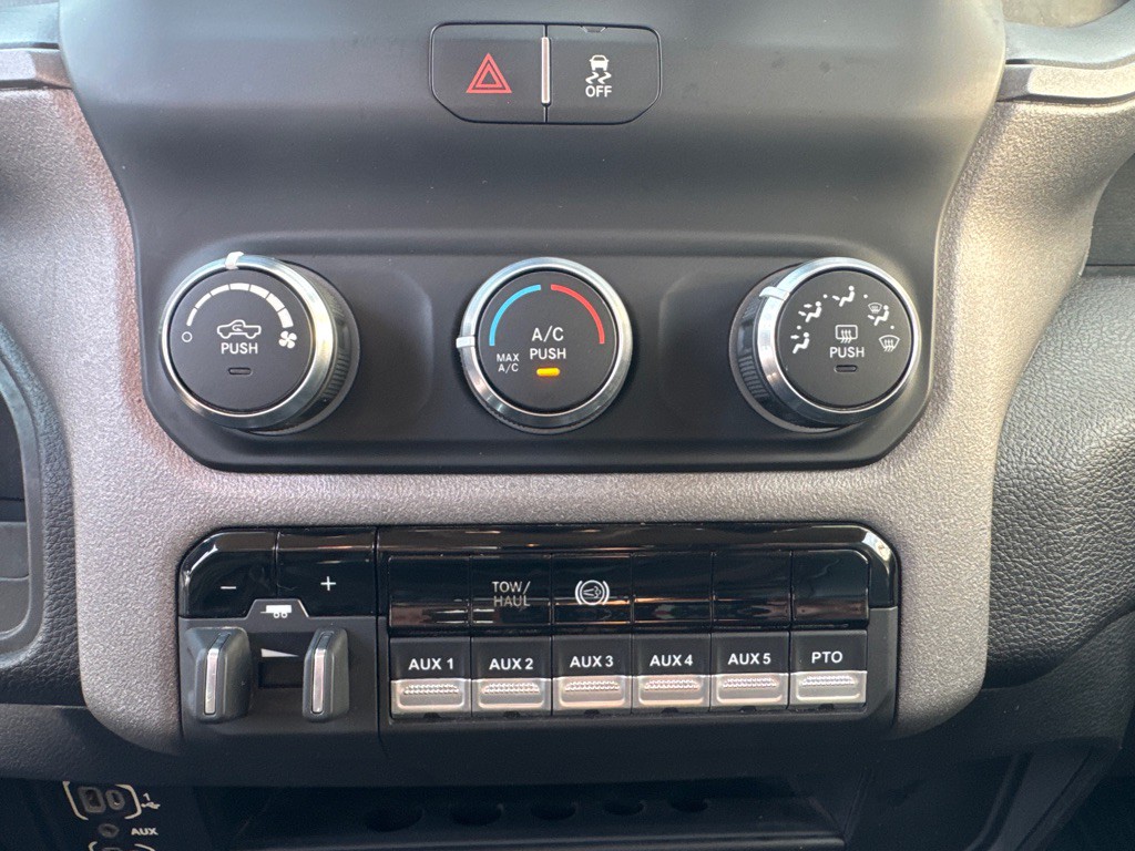 2020 RAM 5500 Image 13