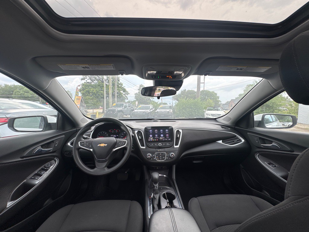 2023 Chevrolet Malibu Image 9