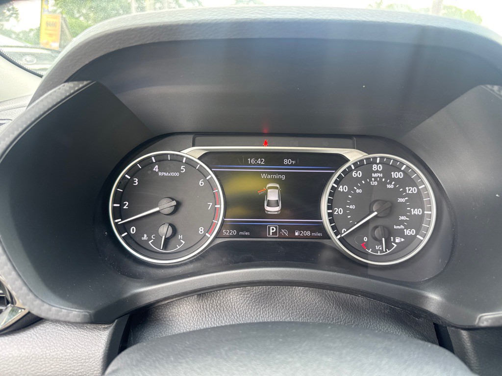 2025 Nissan Sentra Image 10
