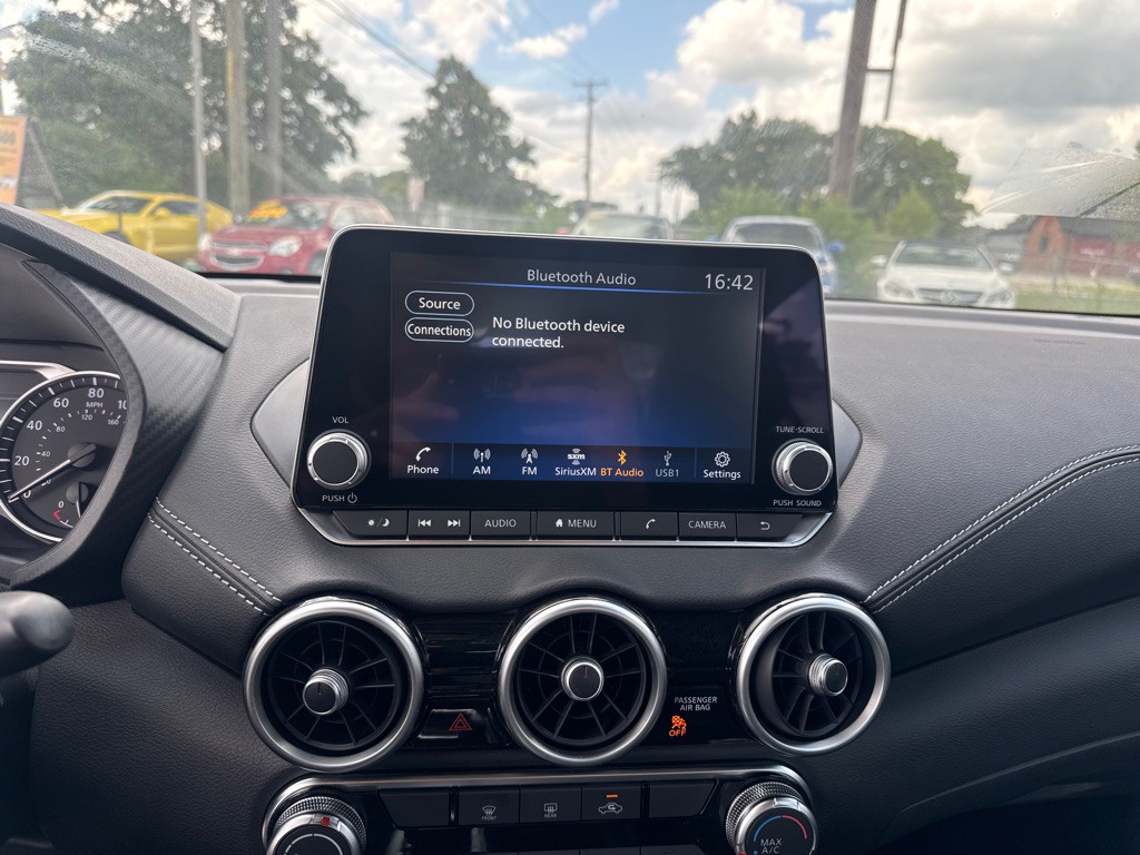 2025 Nissan Sentra Image 12