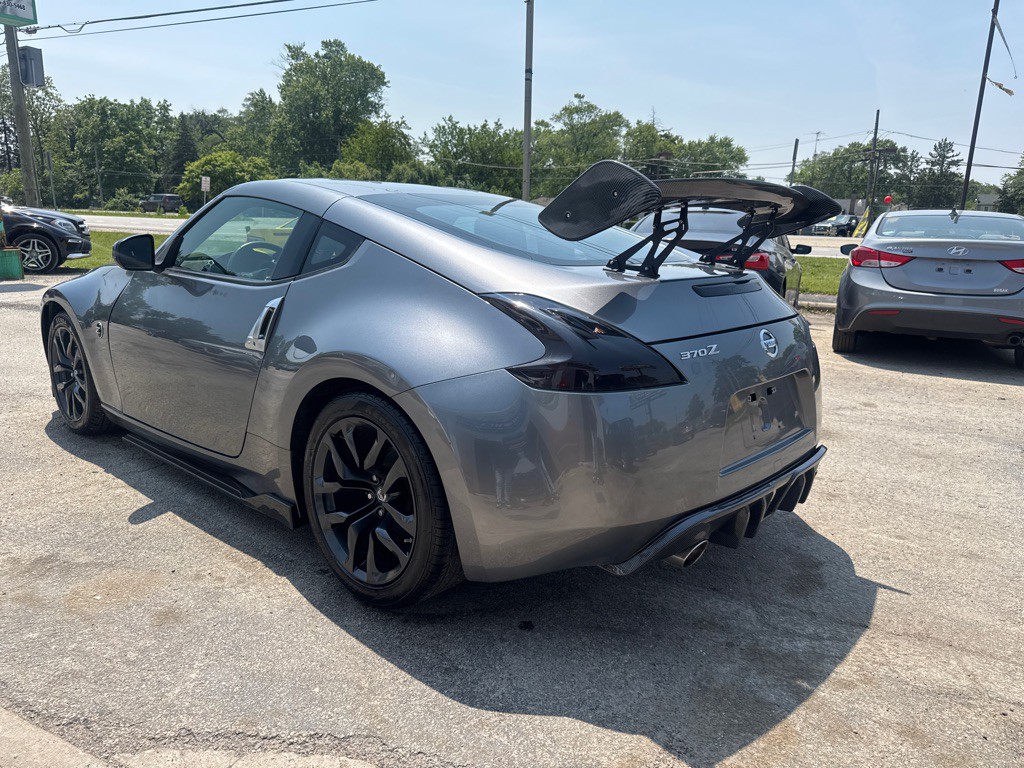 2017 Nissan 370Z Image 4