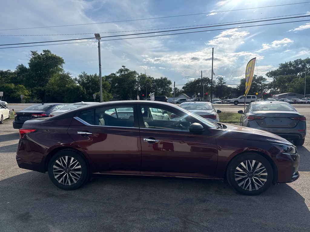 2024 Nissan Altima Image 3