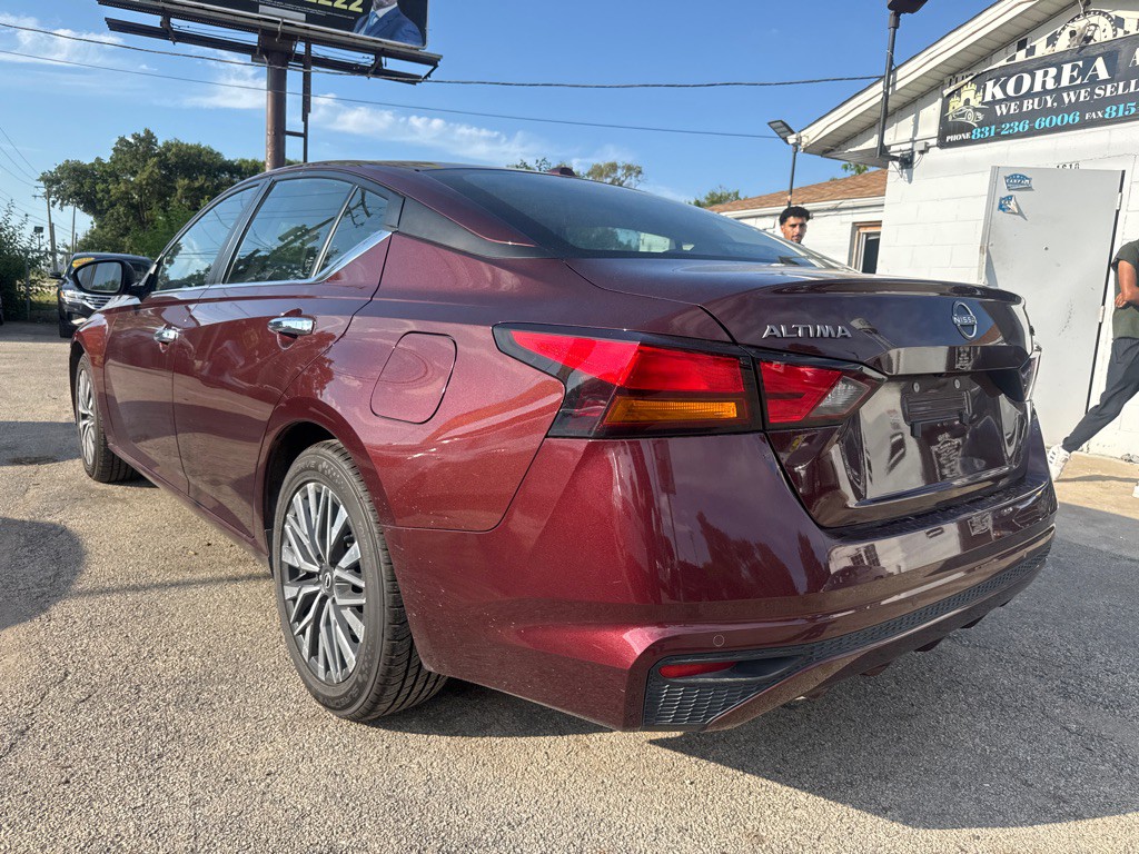 2024 Nissan Altima Image 5