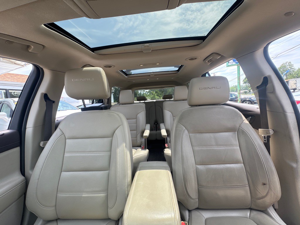 2019 GMC Acadia Image 12