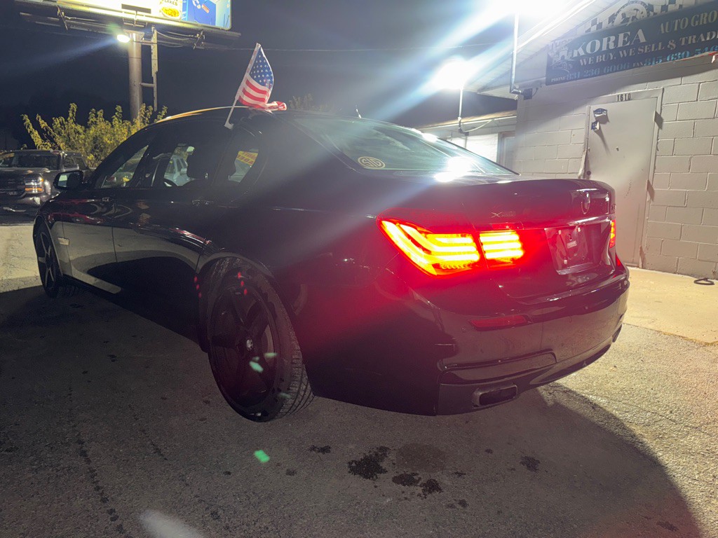 2015 BMW 7 Series Image 5