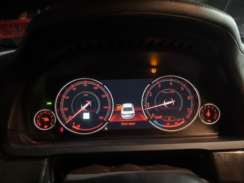 2015 BMW 7 Series Image 10