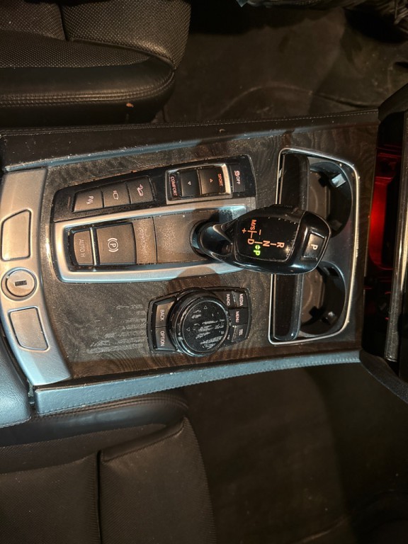 2015 BMW 7 Series Image 14