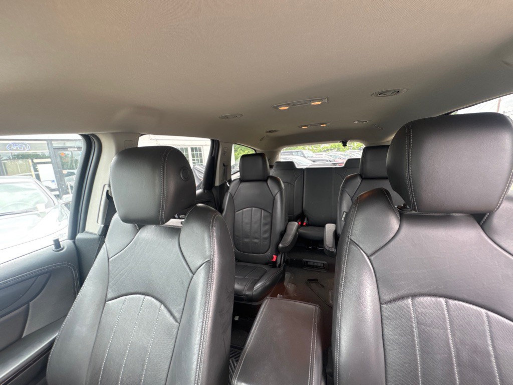 2017 Chevrolet Traverse Image 13