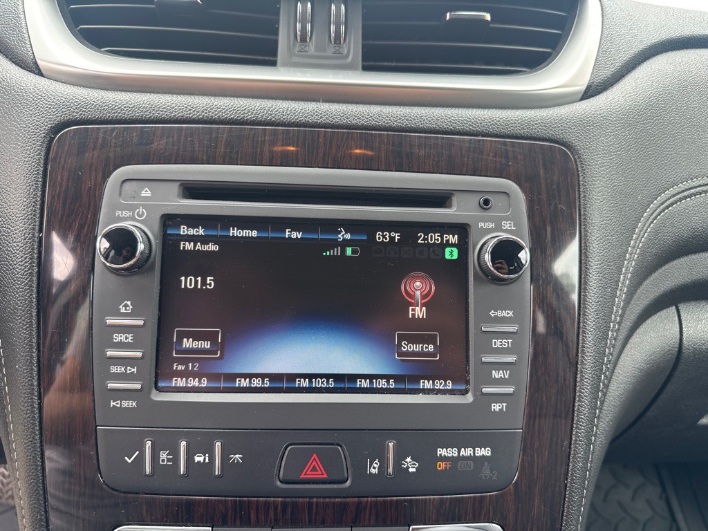 2017 Chevrolet Traverse Image 17