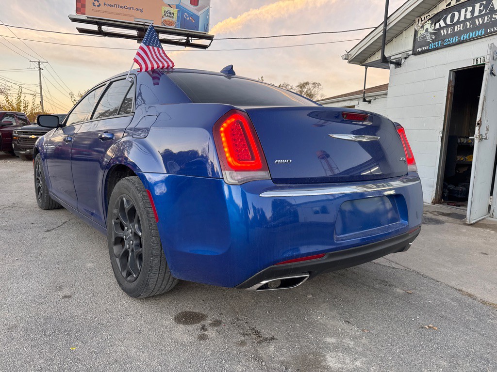 2020 Chrysler 300 Image 5