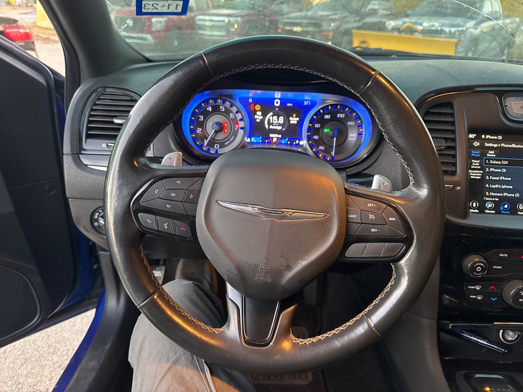 2020 Chrysler 300 Image 10