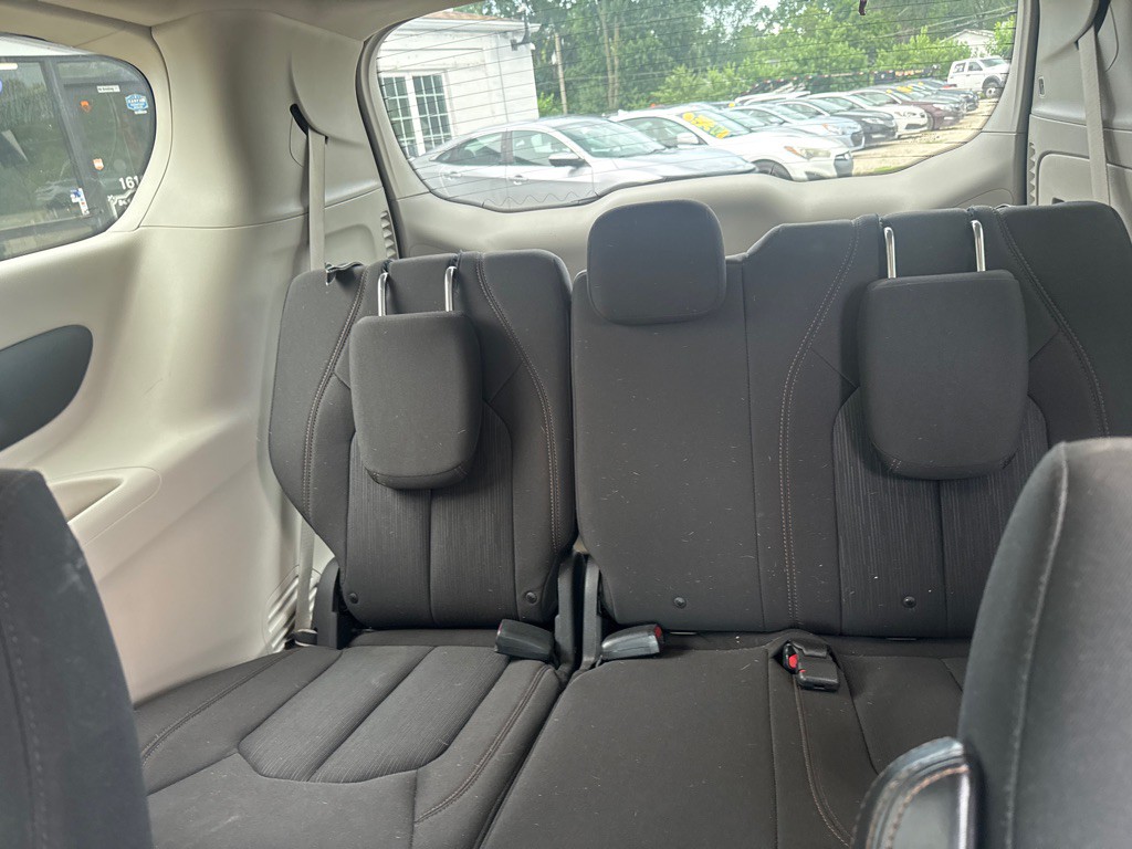 2019 Chrysler Pacifica Image 9