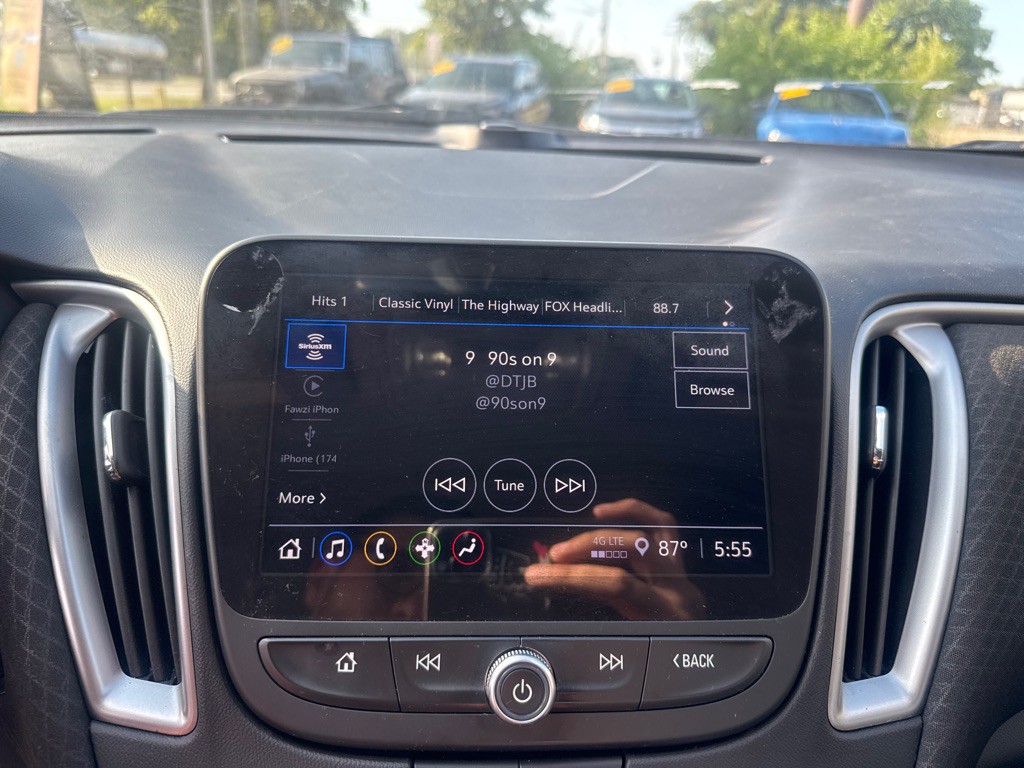 2025 Chevrolet Malibu Image 11