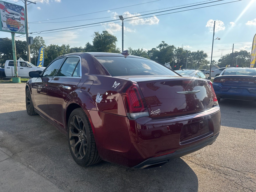 2019 Chrysler 300 Image 5