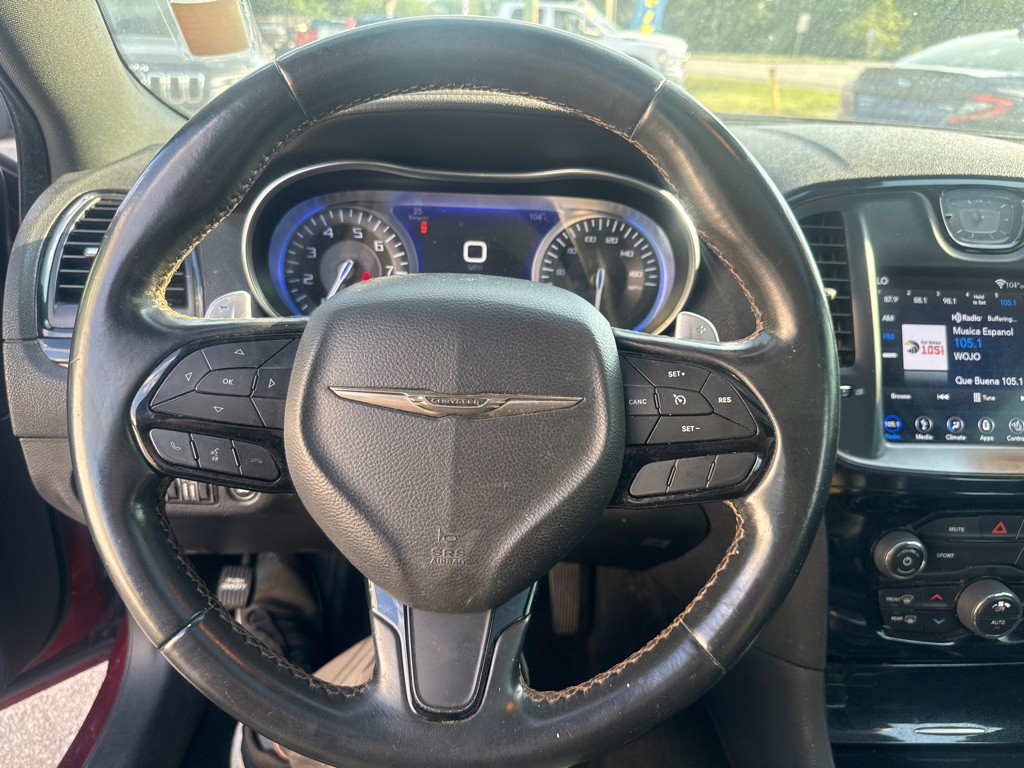 2019 Chrysler 300 Image 10