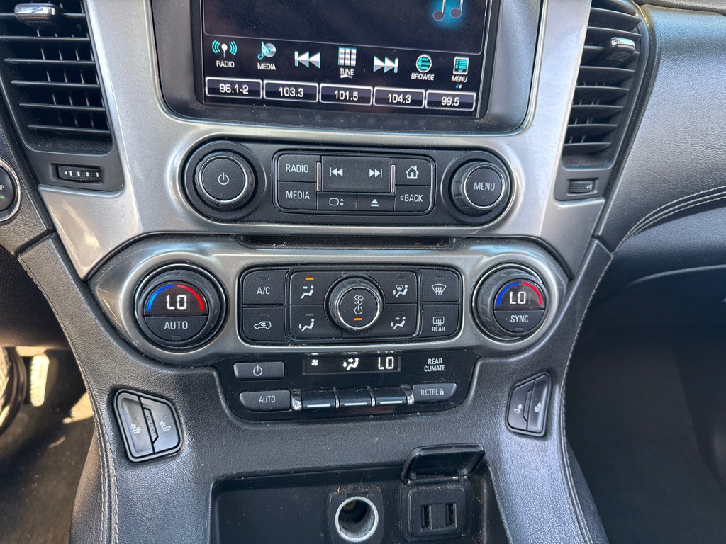 2016 Chevrolet Tahoe Image 16