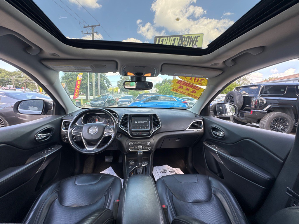 2019 Jeep Cherokee Image 8