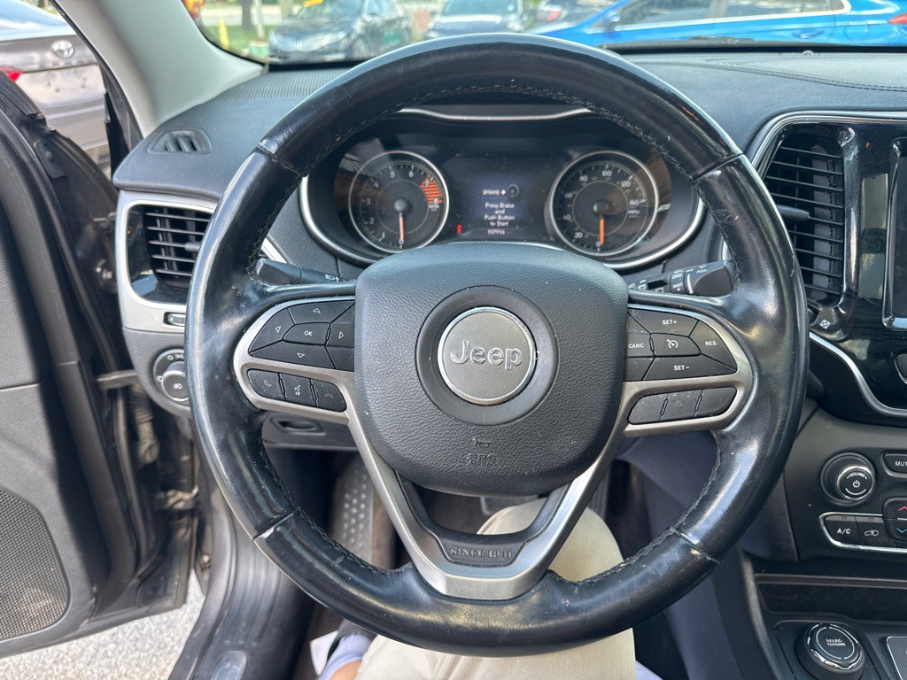 2019 Jeep Cherokee Image 10