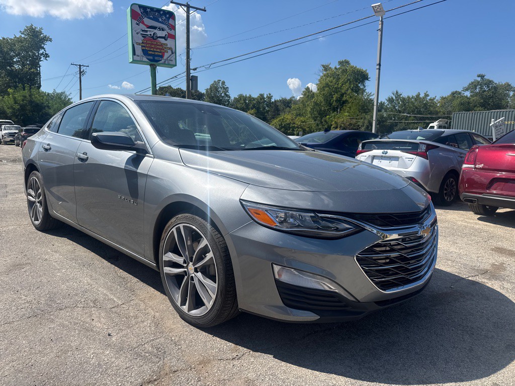 2024 Chevrolet Malibu Image 2