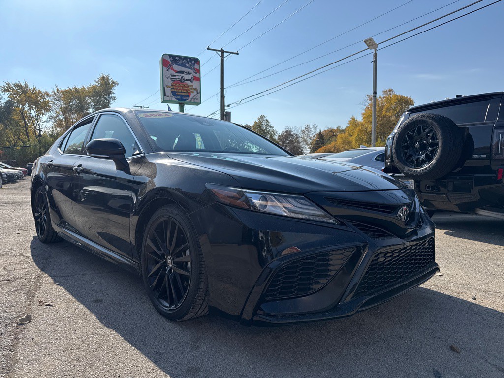 2023 Toyota Camry Image 2