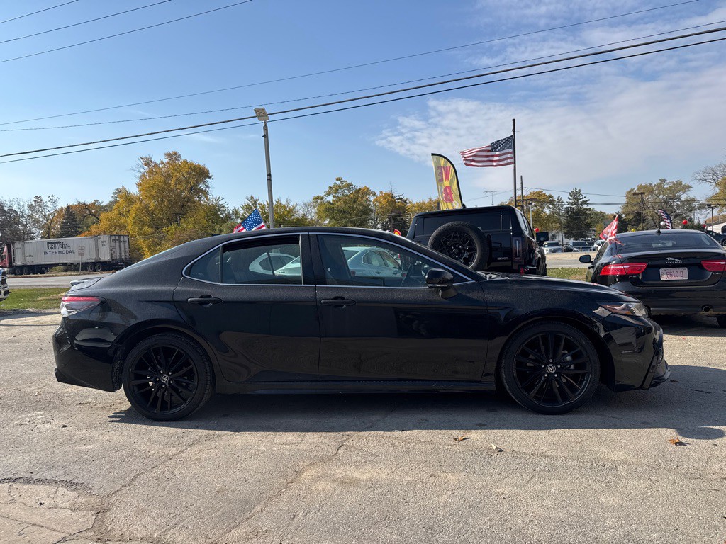 2023 Toyota Camry Image 3