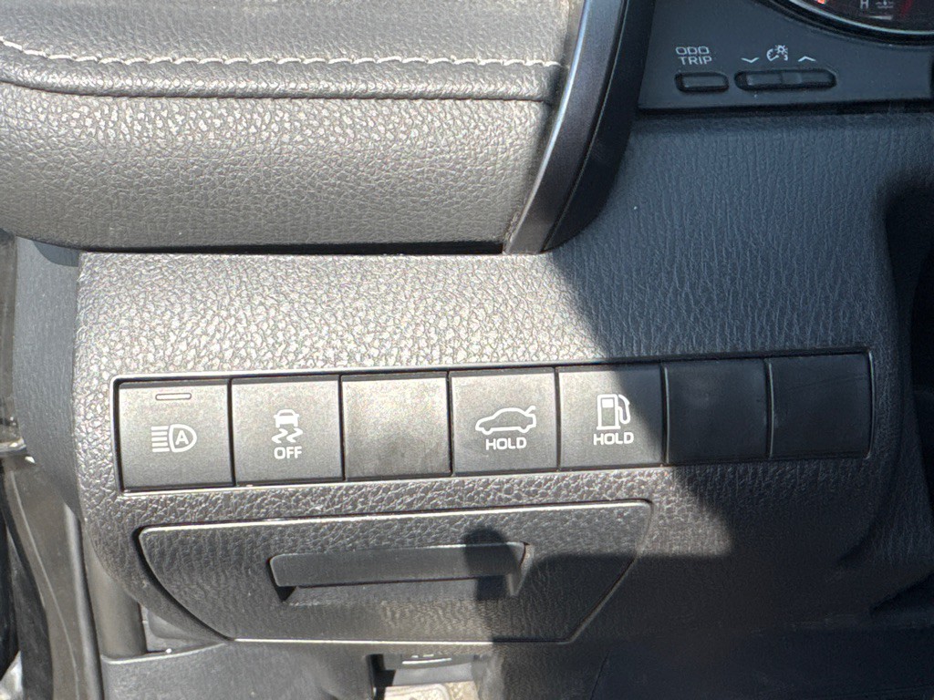 2023 Toyota Camry Image 16