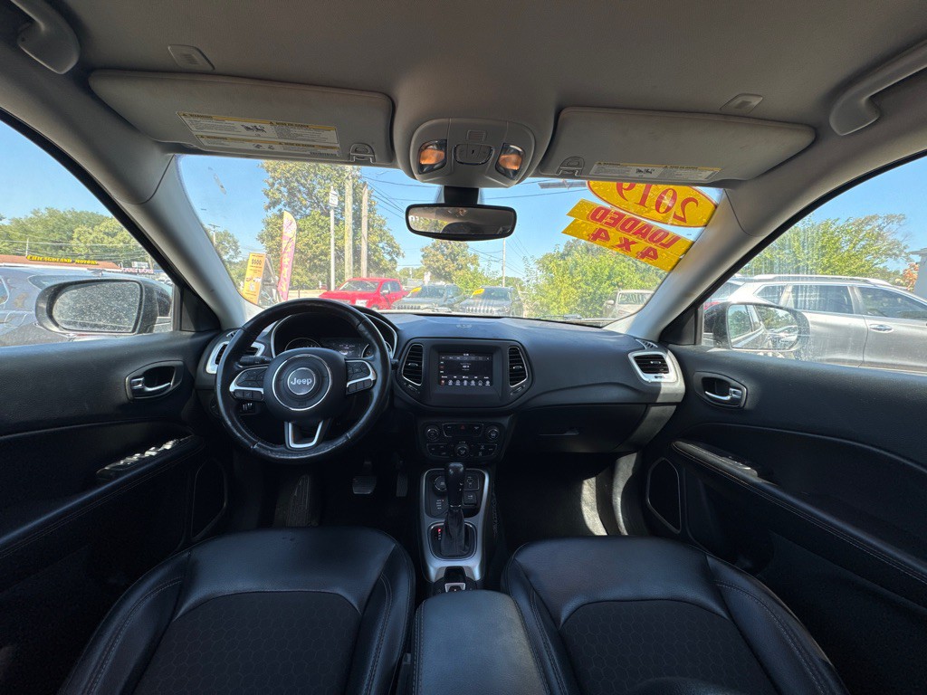 2019 Jeep Compass Image 8