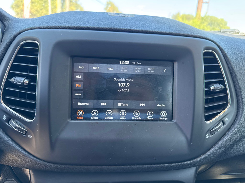 2019 Jeep Compass Image 11