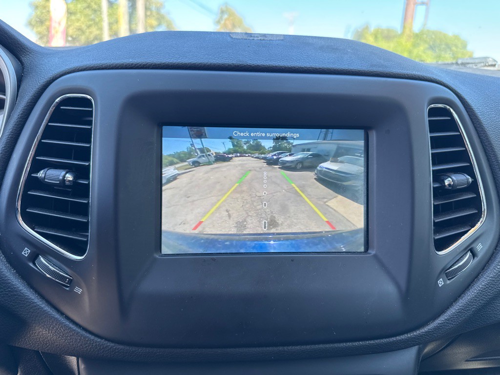 2019 Jeep Compass Image 12