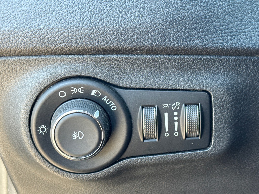 2019 Jeep Compass Image 17