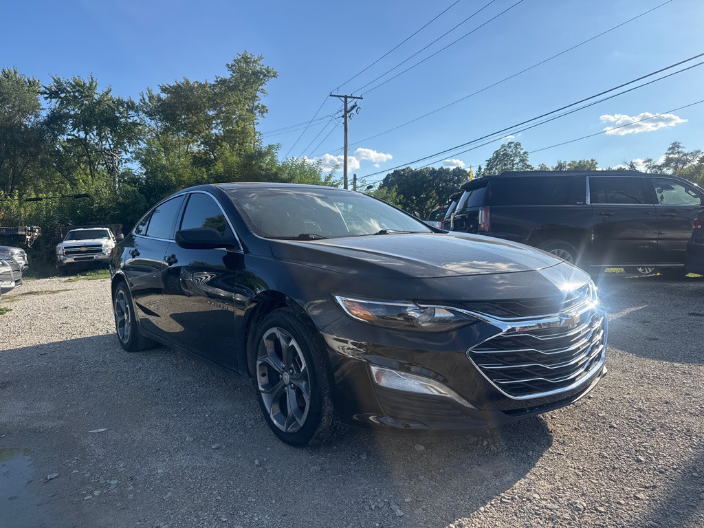 2021 Chevrolet Malibu Image 2