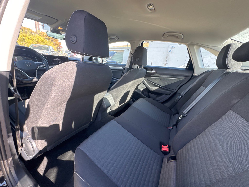 2025 Volkswagen Jetta Image 7