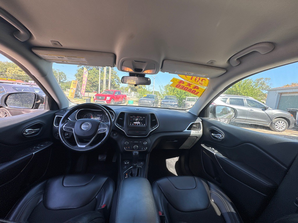2019 Jeep Cherokee Image 8