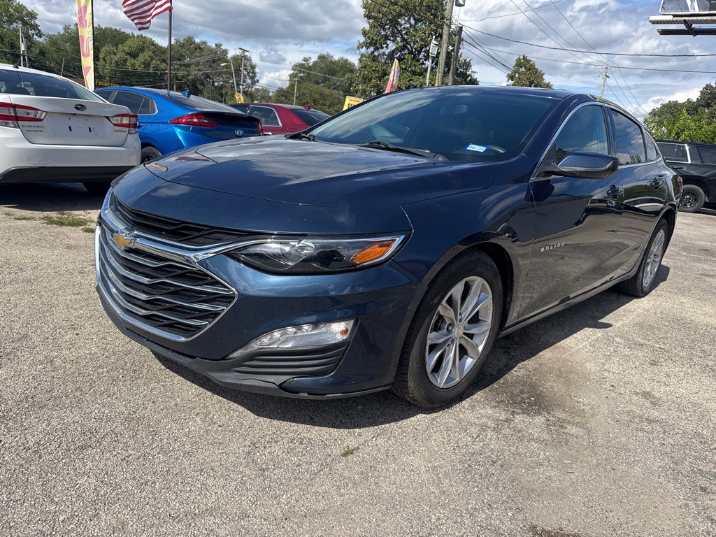 2022 Chevrolet Malibu Image 1