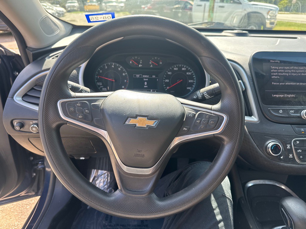 2022 Chevrolet Malibu Image 11