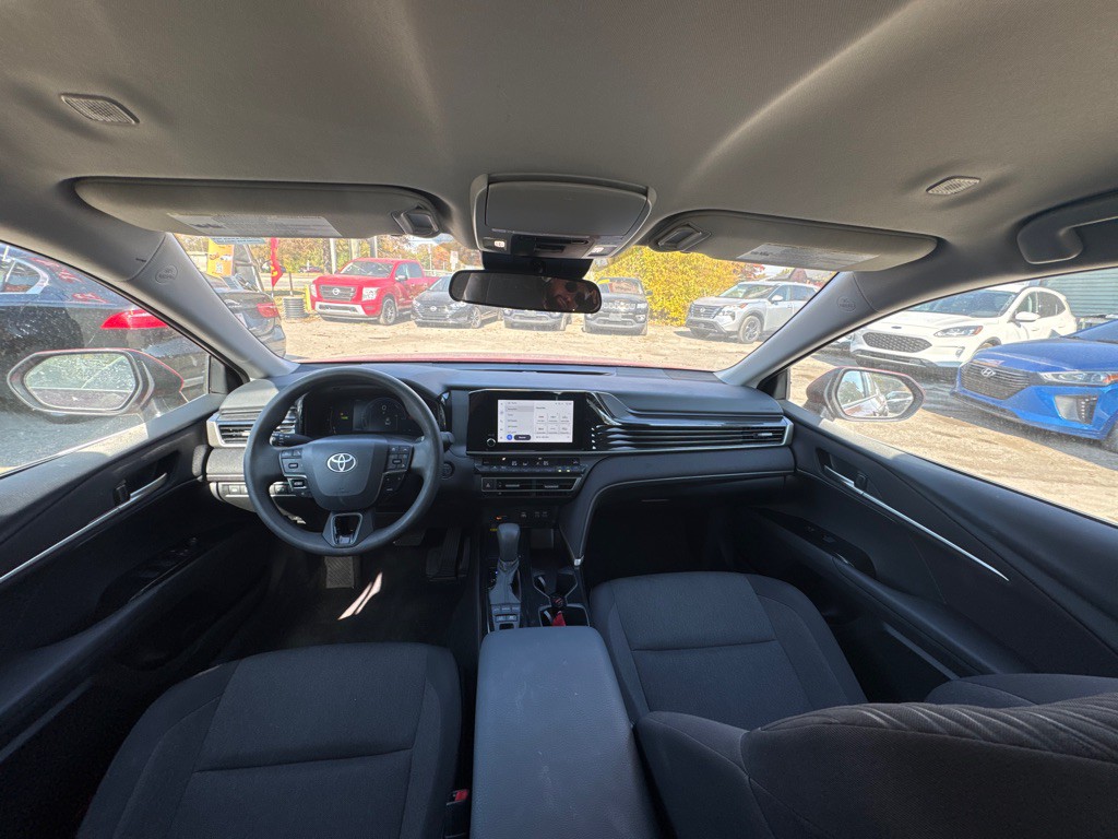 2025 Toyota Camry Image 8