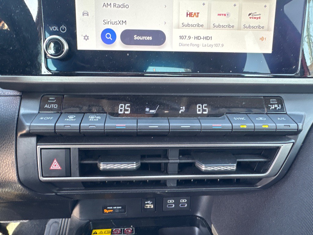 2025 Toyota Camry Image 13