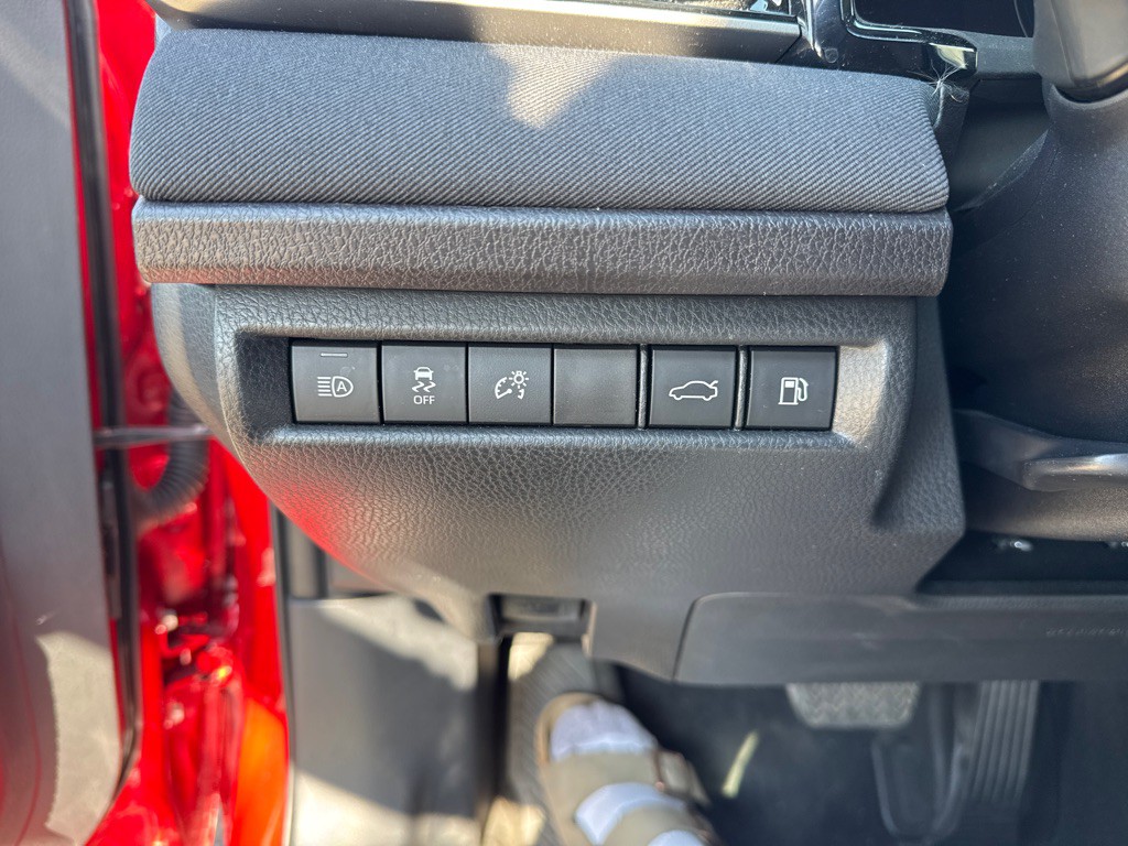 2025 Toyota Camry Image 15