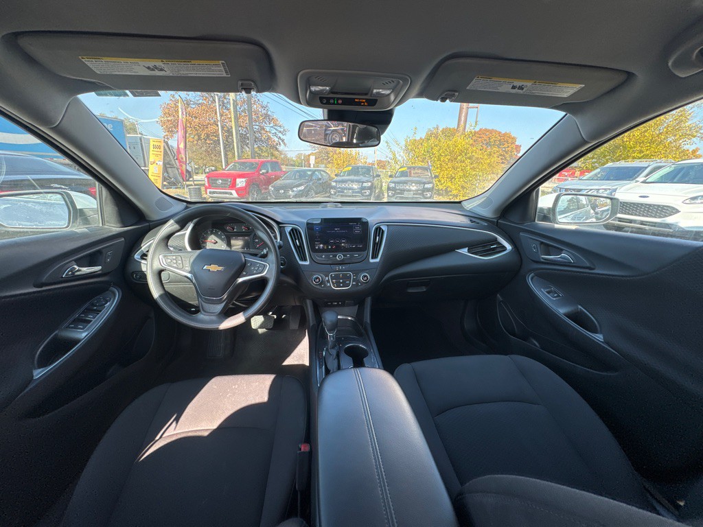 2023 Chevrolet Malibu Image 8