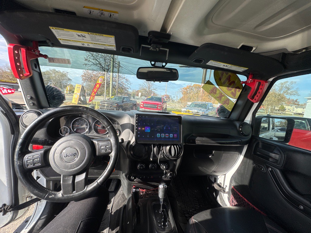 2017 Jeep Wrangler Image 9